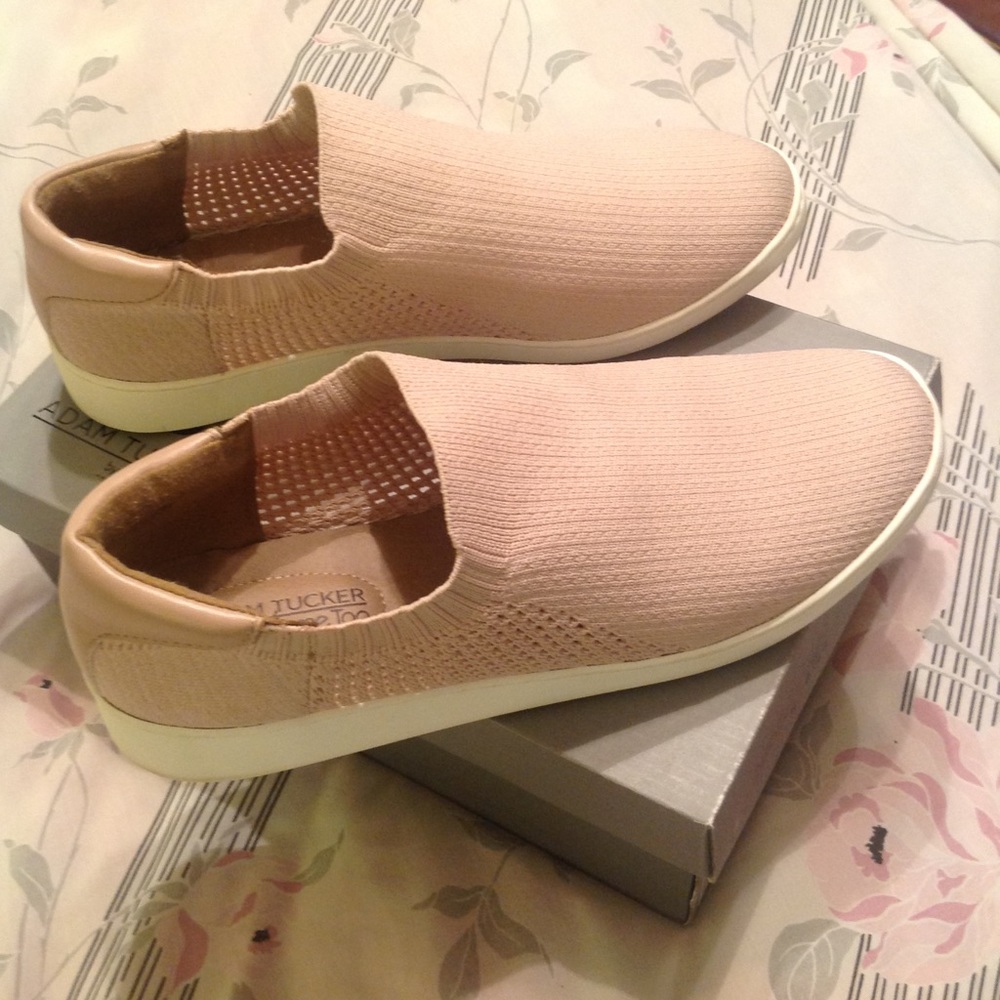 Women's Adam Tucker Radley Knit Sneaker size 10 - Picture 2 of 3